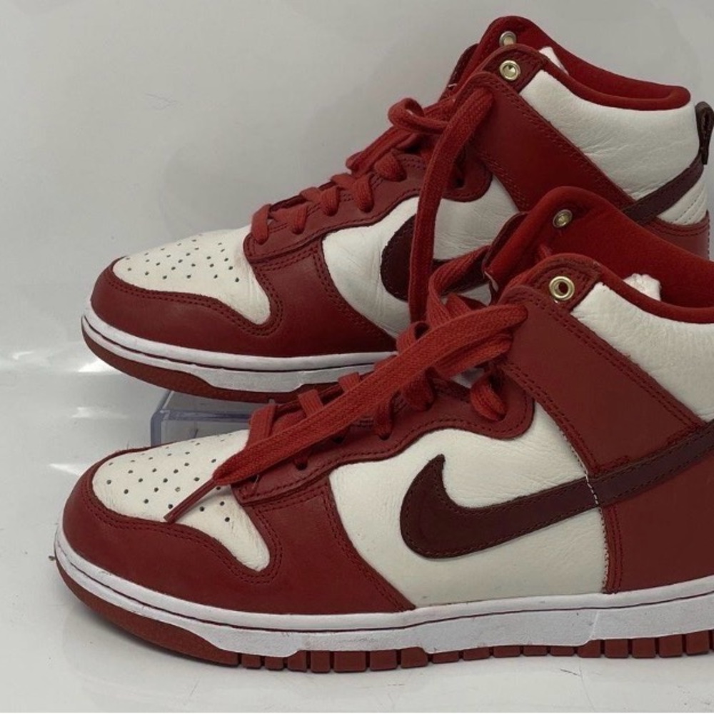 Nike Dunk High LXX Cinnabar